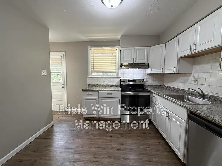 1113 Highmont Dr — Photo 10