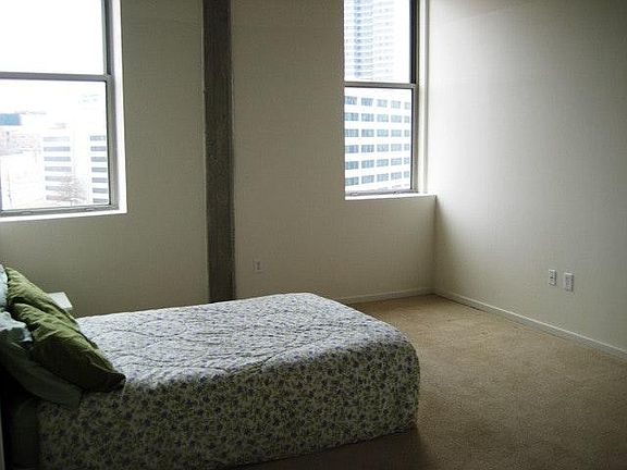 5th image of 2107 Grand Ave Unit 901