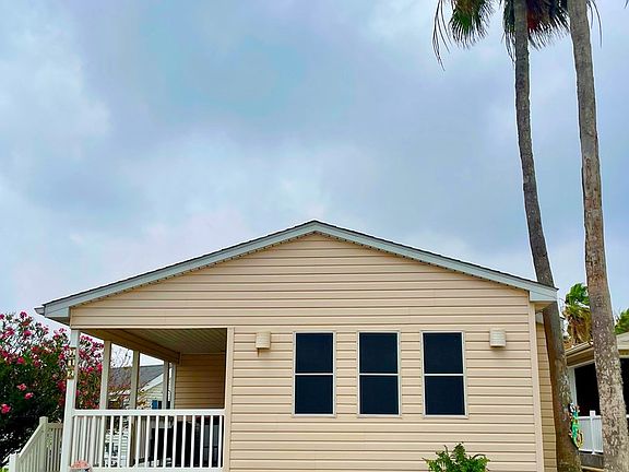 2nd image of 742 E Clam Cir
