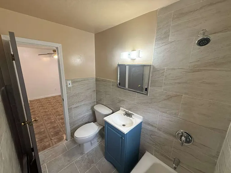 293 Parker St #3 — Photo 9