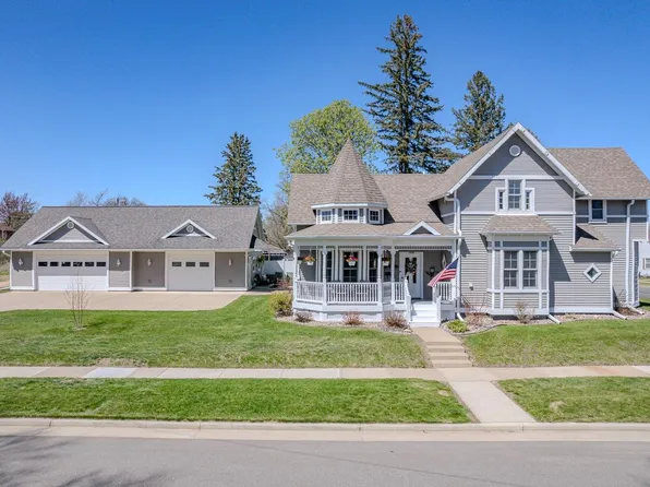 1410 E 2nd St, Merrill, WI 54452