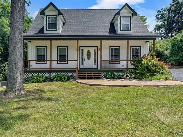 104 Miller Dr, Fenton, MO 63026