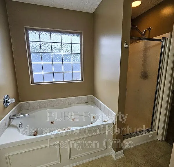 3169 Roundway Down Ln — Photo 16