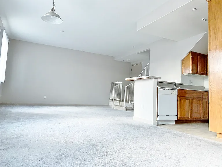 10133 Tabor St — Photo 35