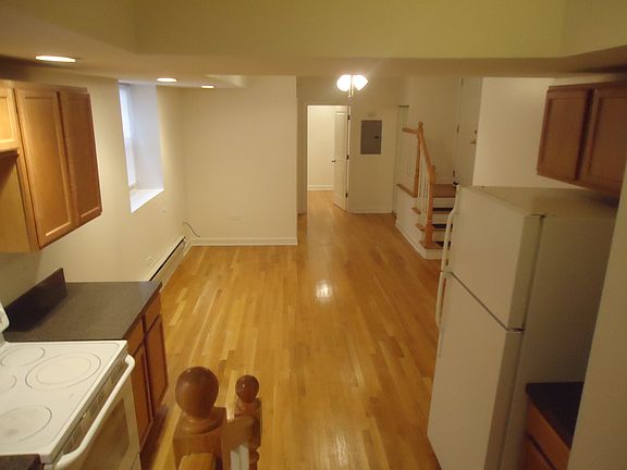 3rd image of 6908 N Wolcott Ave APT G