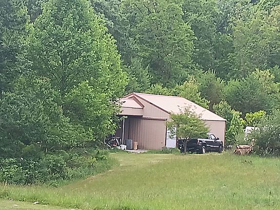 3rd image of 4098 Mount View Rd