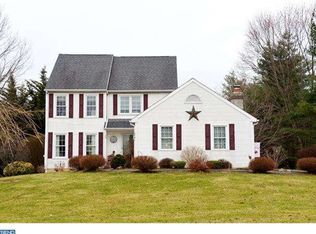 22 Worthington Dr, West Grove, PA 19390