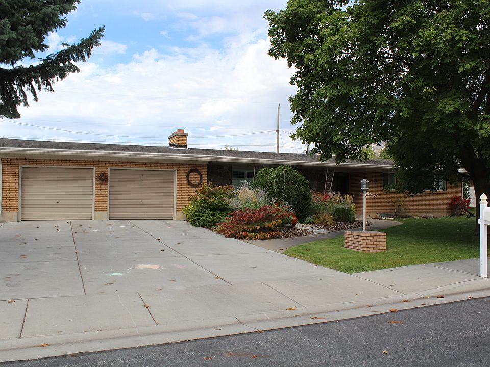 1st image of 1485 Highland Dr