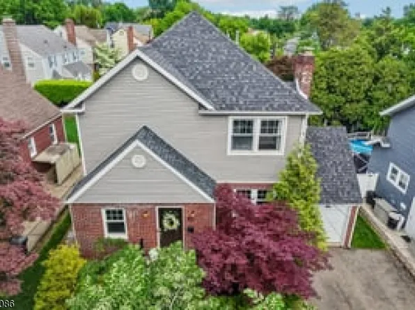 53 Dohrman Ave, Teaneck Twp., NJ 07666