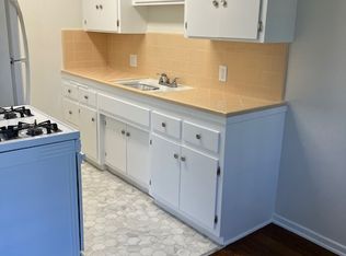 1015 E Appleton St APT 11, Long Beach, CA 90802
