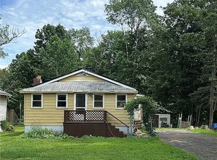 19 Lakecrest Ave, Lakewood, NY 14750