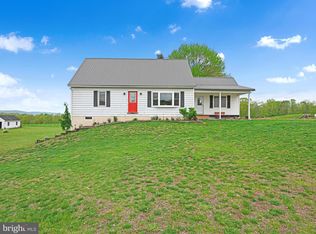 805 S Crossroads Rd, Lykens, PA 17048