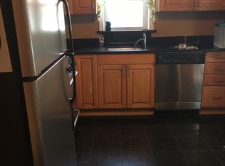 110 Thurton Pl, Yonkers, NY 10704