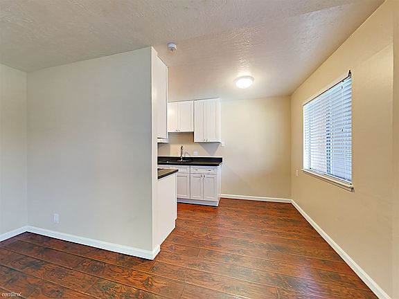 2nd image of 1441 Parker Ave APT 32
