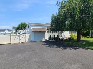 1051 Newville Rd, Carlisle, PA 17013