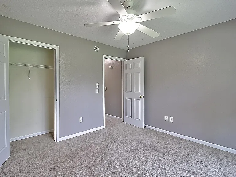 403 Banks St — Photo 22