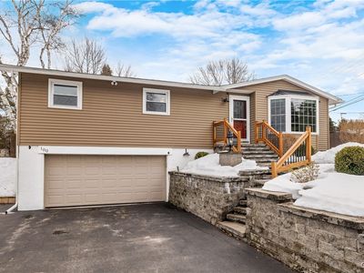100 Elmtree Ln, Syracuse, NY, 13219