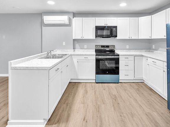 5th image of 107 Mink Dr #B