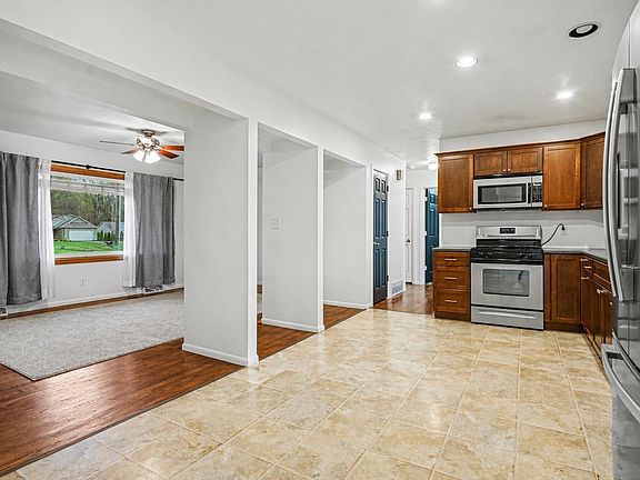 4th image of 30624 Mary Don Ln