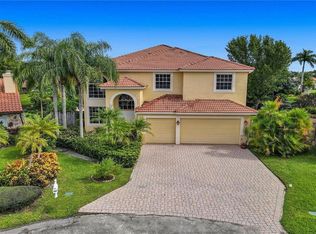 9971 SW 4th St, Plantation, FL 33324