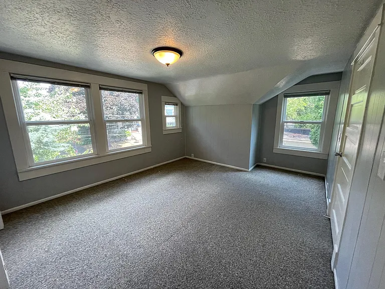 3590 SE Harrison St — Photo 10