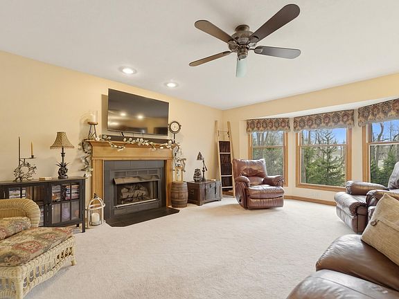 4th image of 1388 N Cortland Ln