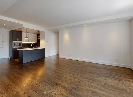 1st image of 666 W End Ave #10U-10D