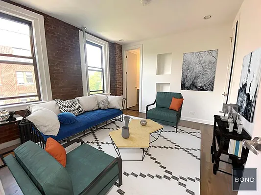 Rented by Bond New York | media 14