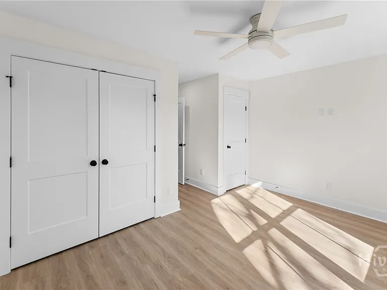 1203 E Bolton St — Photo 24