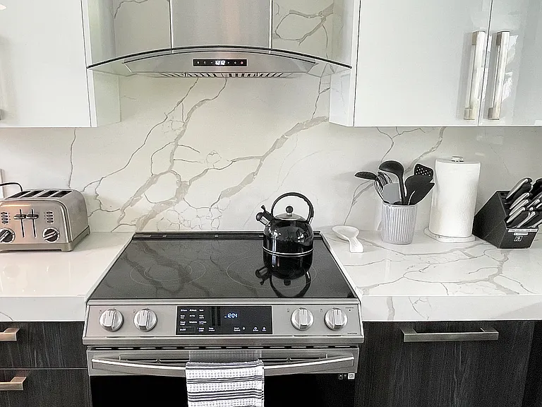 905 SW 9th Ave — Photo 8