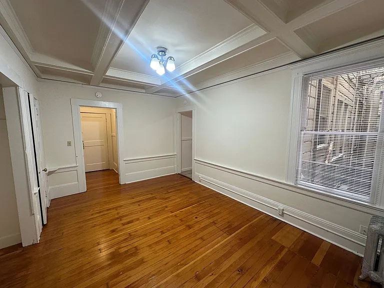 1270 Pine St — Photo 3