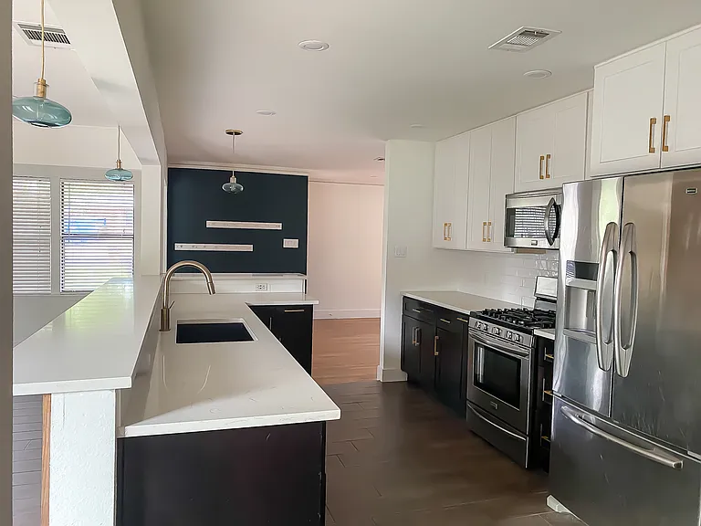5109 Ravensdale Ln — Photo 3