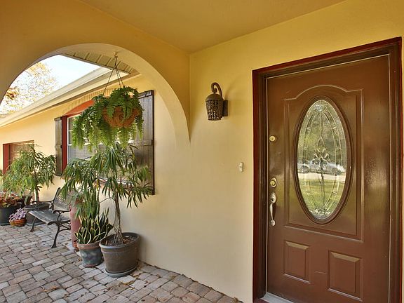 2nd image of 28 Domicilio Ave