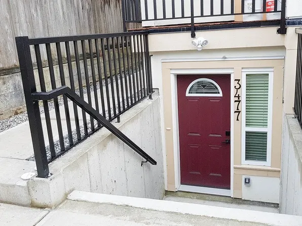 3477 Anzio Dr #1A, Vancouver, BC V5M 4E2