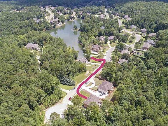 4th image of 301 Oaklyn Hills Dr