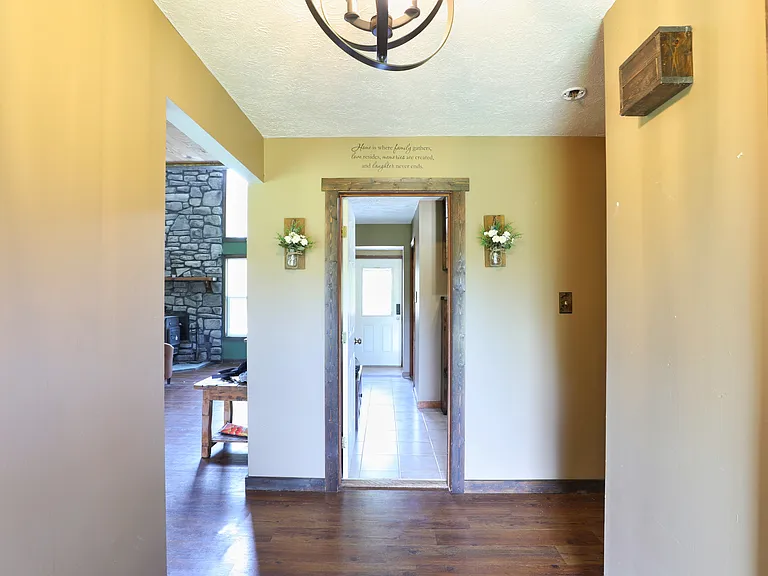 13600 Waverly Point Rd — Photo 26