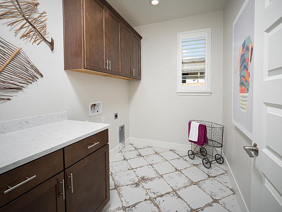 5th image of 4975 Del Mar Dr