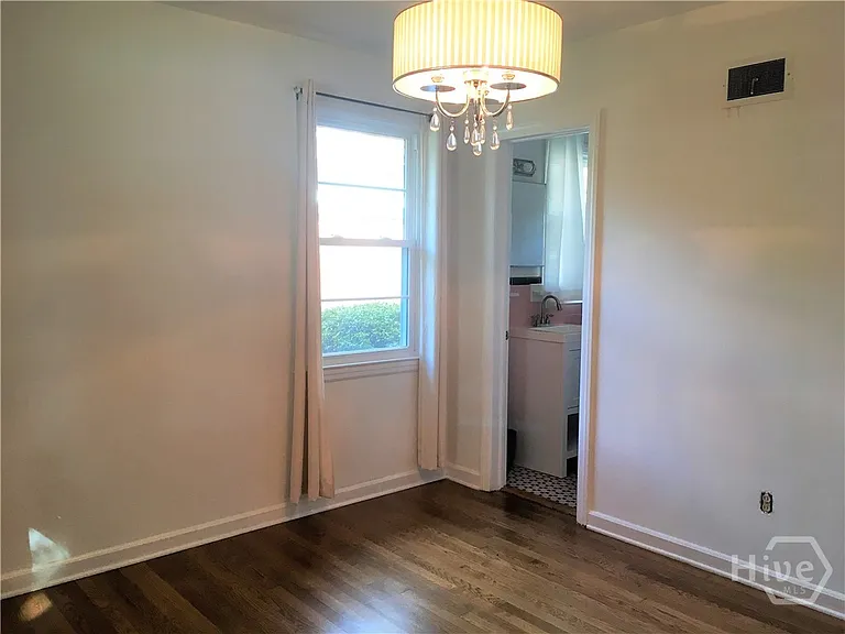 130 Andover Dr — Photo 14