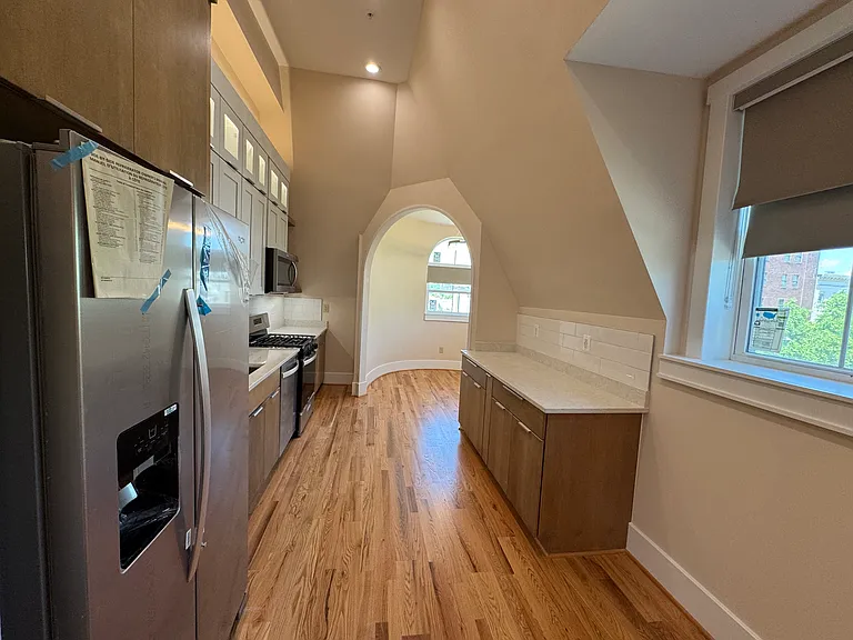 2031 Maryland Ave #3 — Photo 19