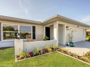 2806 67th St W, Bradenton, FL 34209