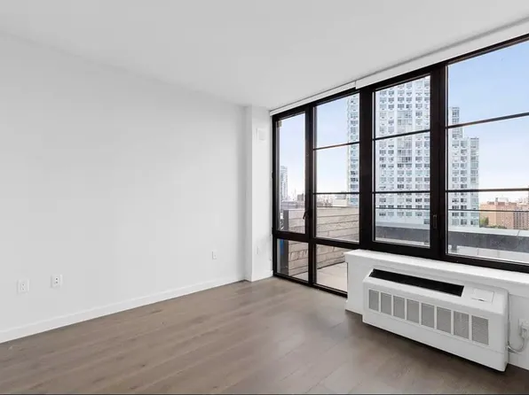 1 Flatbush image 9 of 31