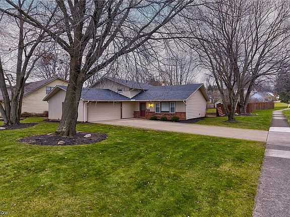 2nd image of 25995 Williams Dr