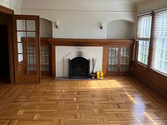 2nd image of 770 15th Ave