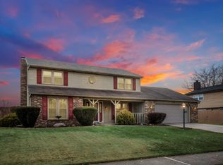 1810 Papermill Xing, Fort Wayne, IN 46825