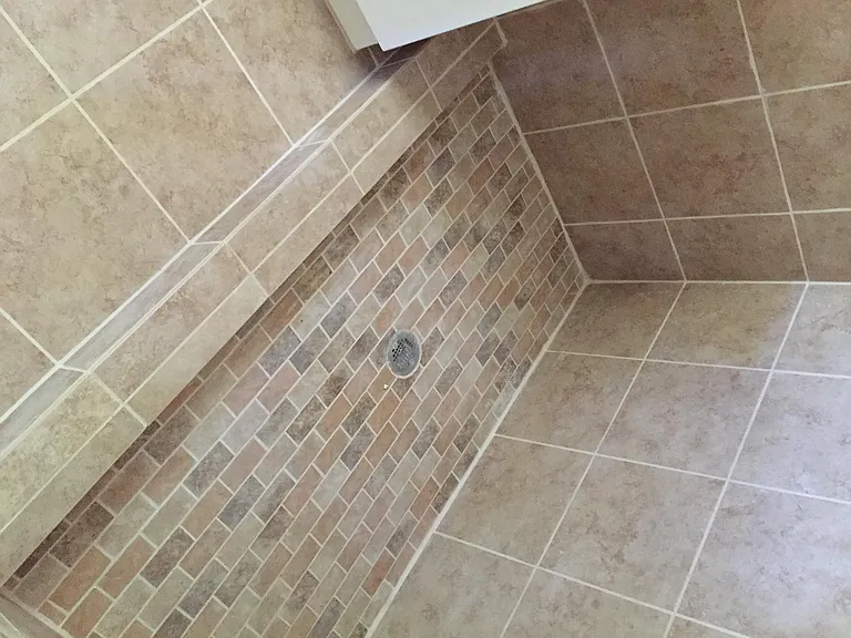 2204 Vine St — Photo 25