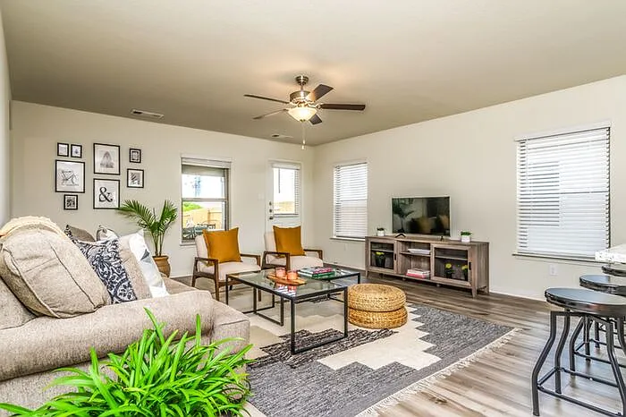 107 Crimson Cir — Photo 40