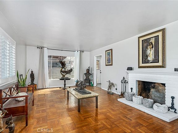 4th image of 1333 Singingwood Ave