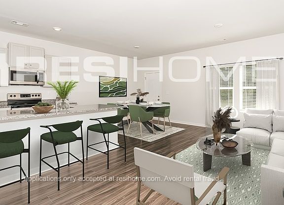 3rd image of 307 Oakwood Dr NW