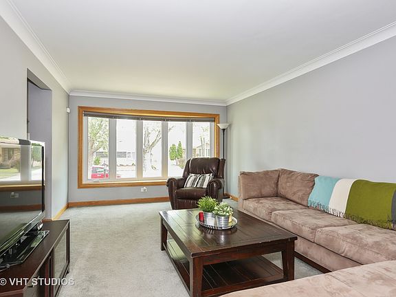 3rd image of 9120 Massasoit Ave