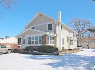 413 Lake Ave, Storm Lake, IA 50588